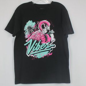 Outrank Medium Black Short Sleeve T-Shirt (Flamingo "VIBE") graphic Size: Medium